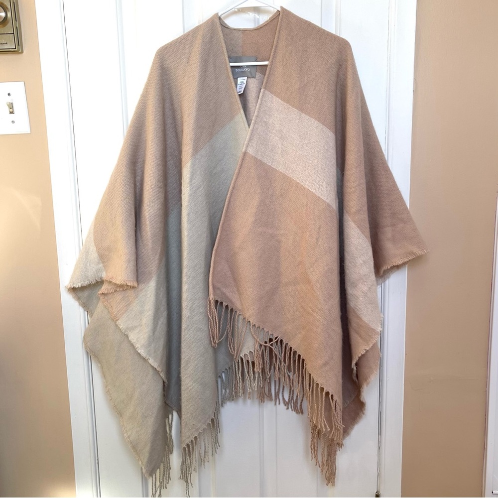 Soia & Kyo Pink/Gray Shawl Poncho